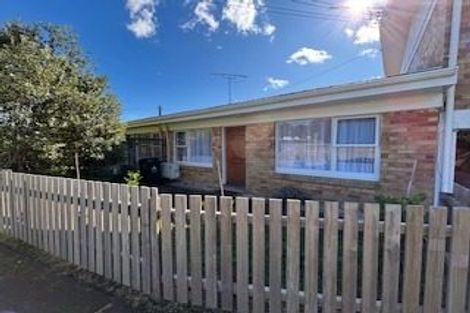 Photo of property in 2/23 Alcock Street, Mount Wellington, Auckland, 1060