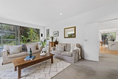 Photo of property in 18 Kahikatea Close, Campbells Bay, Auckland, 0630