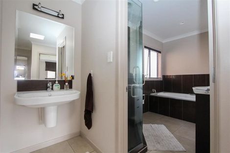 Photo of property in 50 Barrington Drive, Huntington, Hamilton, 3210