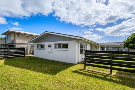 Photo of property in 25 Clyde Street, Mount Maunganui, 3116