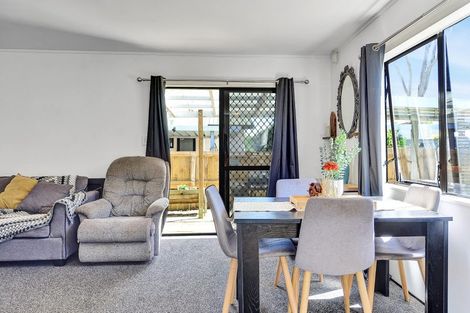 Photo of property in 20b Crawshaw Drive, Nawton, Hamilton, 3200