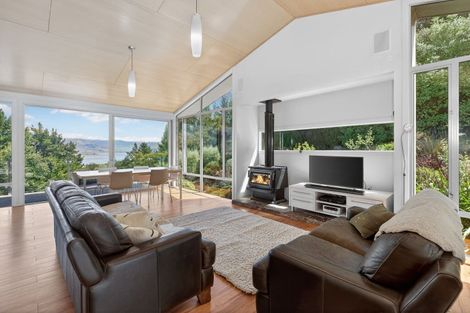 Photo of property in 52 Kirimoko Crescent, Wanaka, 9305