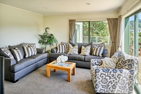 Photo of property in 42f James Cook Drive, Whitby, Porirua, 5024