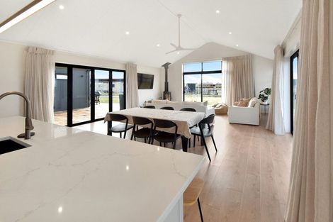 Photo of property in 9 Avlis Place, Twizel, 7901