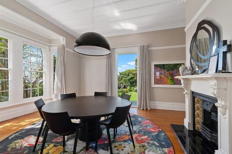 Photo of property in 52 Hinemoa Street, Birkenhead, Auckland, 0626