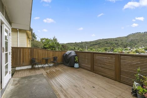Photo of property in 27 Kopara Grove, Stokes Valley, Lower Hutt, 5019