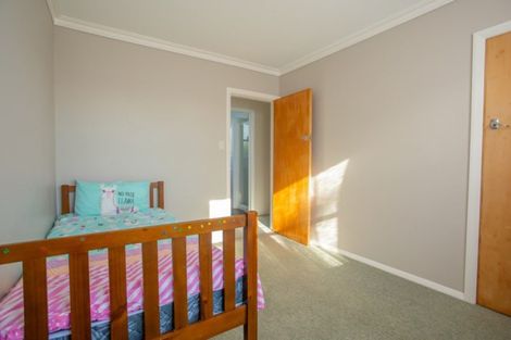 Photo of property in 34 Kaitawa Crescent, Paraparaumu, 5032