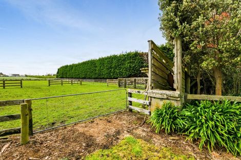 Photo of property in 211 Tawhiti Road, Hawera, 4672