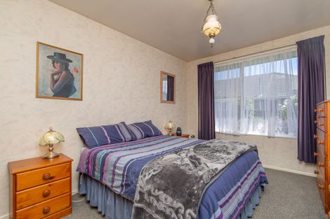 Photo of property in 2/264 Main North Road, Redwood, Christchurch, 8051