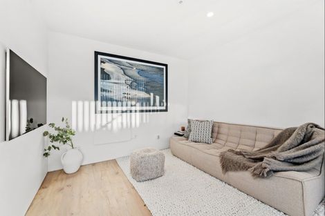 Photo of property in 16 Ida Way, Omaha, 0986