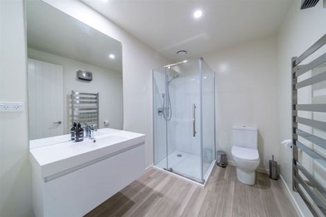 Photo of property in 13 Highlands Close, Queenstown, 9300