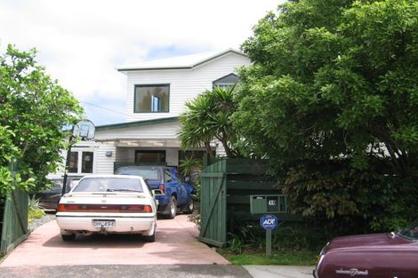 Photo of property in 18 Nicolas Avenue, Glen Eden, Auckland, 0602