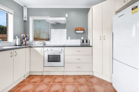 Photo of property in 8 Ashgrove Court, Hamilton East, Hamilton, 3216