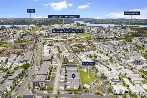 Photo of property in 2 Kotuku Lane, Hobsonville, Auckland, 0616