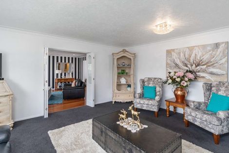 Photo of property in 158 Royal Park Drive, Parklands, Christchurch, 8083