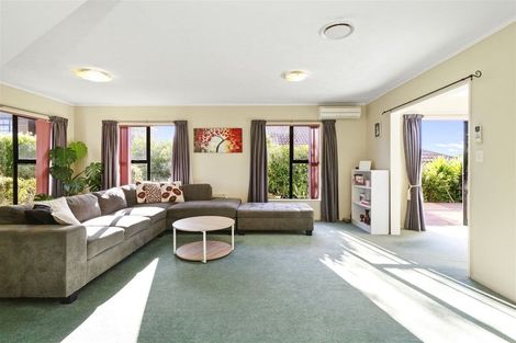 Photo of property in 12 Northwood Close, Woodridge, Wellington, 6037