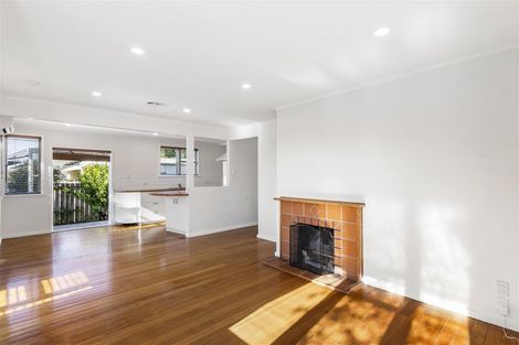 Photo of property in 94 Tripoli Road, Panmure, Auckland, 1072