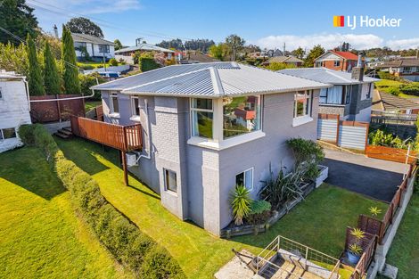 Photo of property in 31 Waldron Crescent, Green Island, Dunedin, 9018