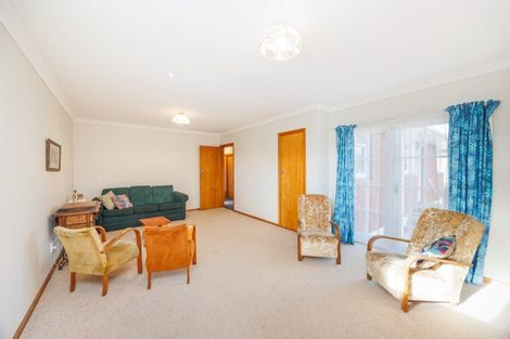 Photo of property in 37 Epsom Road, Hokowhitu, Palmerston North, 4410