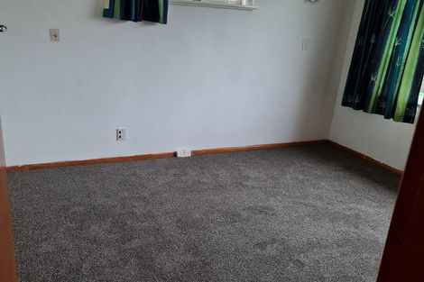 Photo of property in 70 Broderick Road, Johnsonville, Wellington, 6037