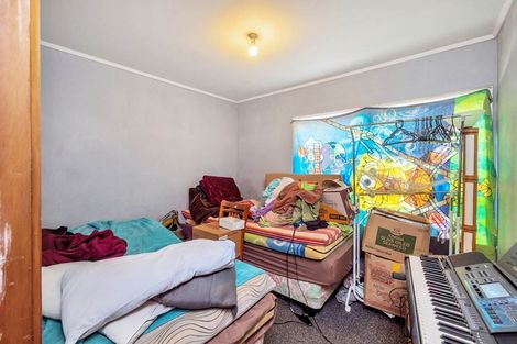 Photo of property in 15 Universal Drive, Henderson, Auckland, 0610