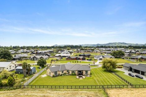 Photo of property in 44 Seachange Drive, Leamington, Cambridge, 3432