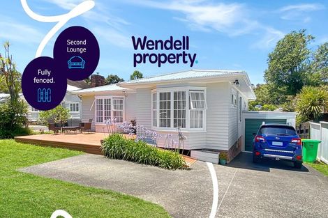 Photo of property in 122 Atkinson Road, Titirangi, Auckland, 0604