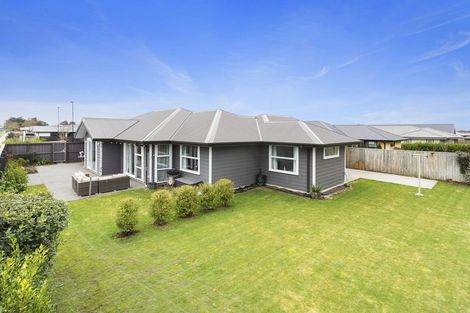 Photo of property in 2 Macphail Avenue, Rangiora, 7400