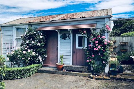 Photo of property in 1 Allan Street, Dannevirke, 4930