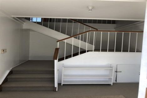 Photo of property in 1 Glenmore Road, Pakuranga Heights, Auckland, 2010