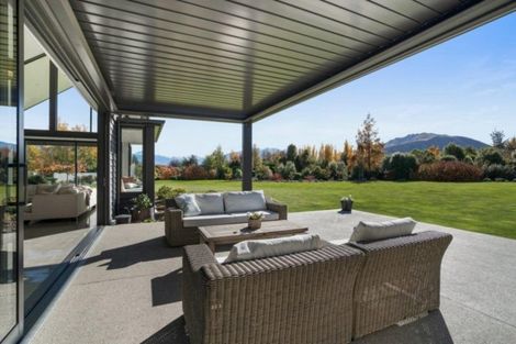 Photo of property in 14 Waimana Place, Wanaka, 9305