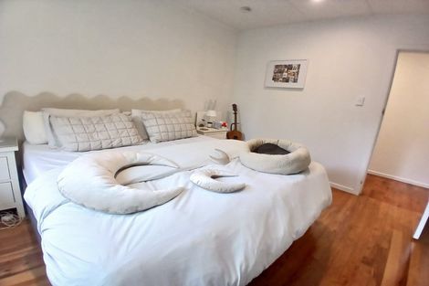 Photo of property in 5 Beazley Avenue, Paparangi, Wellington, 6037