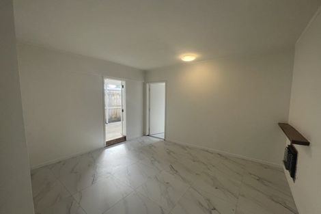 Photo of property in 30 Ramillies Place, Glenfield, Auckland, 0629