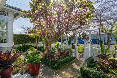 Photo of property in 108 Burnley Terrace, Sandringham, Auckland, 1025