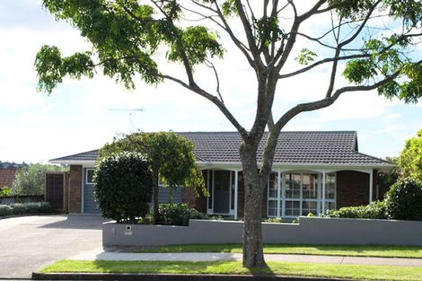 Photo of property in 4 Fieldstone Court, Northpark, Auckland, 2013