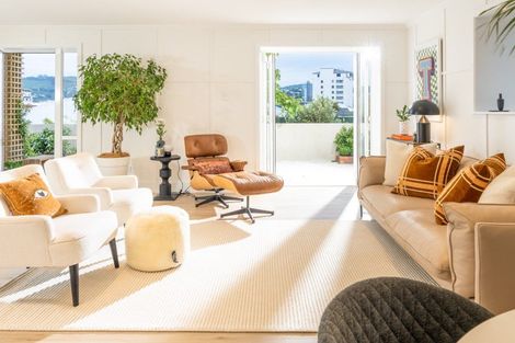 Photo of property in Hamilton Flats, 1/9 Hawker Street, Mount Victoria, Wellington, 6011