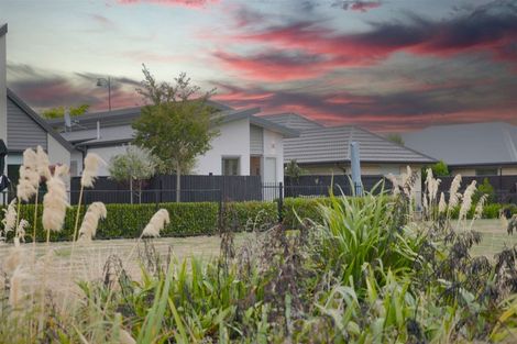 Photo of property in 27 Famille Close, Yaldhurst, Christchurch, 8042