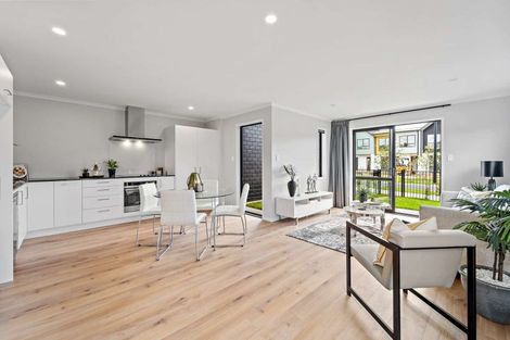 Photo of property in 52 Papatupu Way, Kumeu, 0810