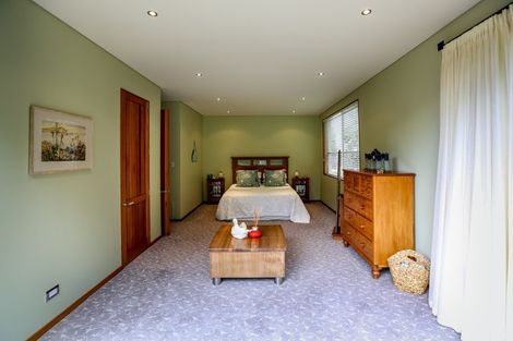 Photo of property in 531 South Road, Omata, New Plymouth, 4374