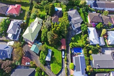 Photo of property in 15 Gordon Avenue, Forrest Hill, Auckland, 0620