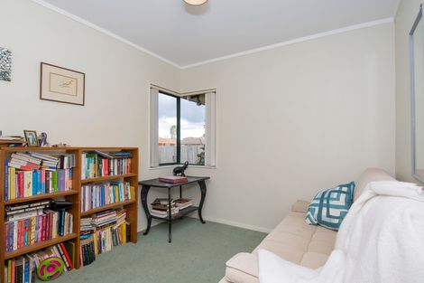 Photo of property in 52 Blake Boulevard, Papamoa Beach, Papamoa, 3118