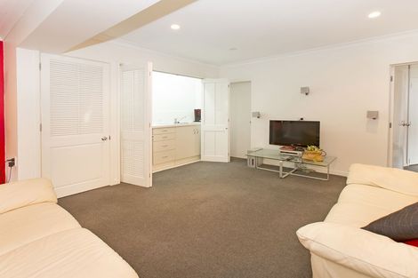 Photo of property in 201 Vipond Road, Stanmore Bay, Whangaparaoa, 0932