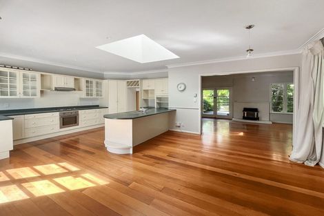 Photo of property in 236 Victoria Avenue, Hokowhitu, Palmerston North, 4410