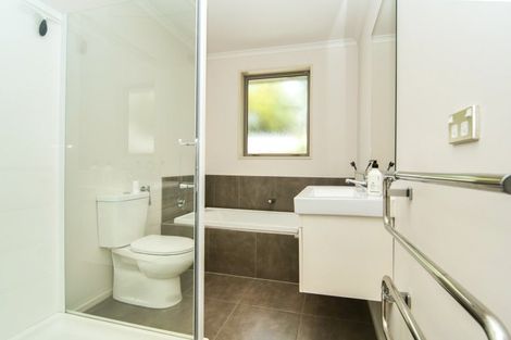 Photo of property in 13/4 Harkness Place, Westport, 7825