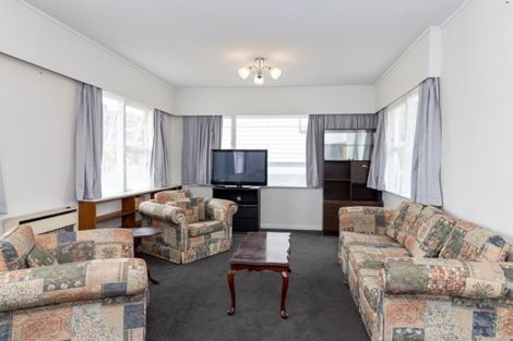 Photo of property in 58 Broderick Road, Johnsonville, Wellington, 6037