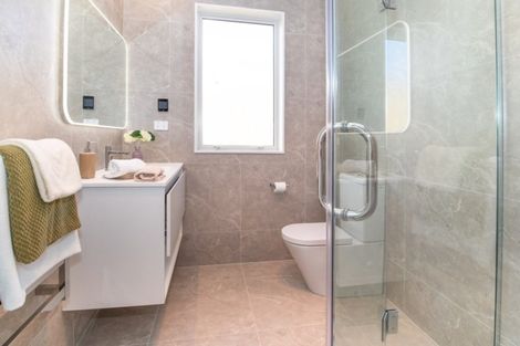 Photo of property in 104 Arran Point Parade, Orewa, 0931