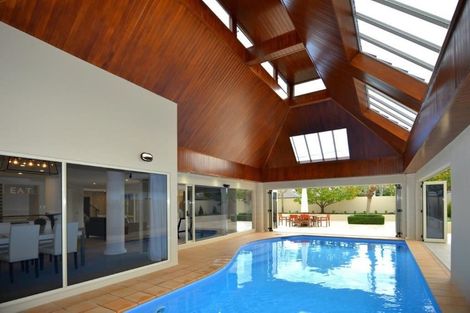 Photo of property in 1 Daresbury Lane, Fendalton, Christchurch, 8014