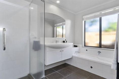 Photo of property in 80 Arabian Drive, Papamoa Beach, Papamoa, 3118