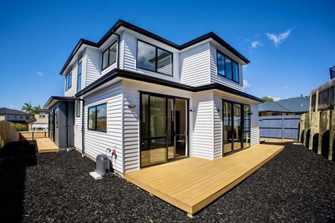 Photo of property in 26 Sari Place, Massey, Auckland, 0614