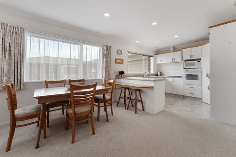 Photo of property in 2/93 Wallace Place, Westown, New Plymouth, 4310